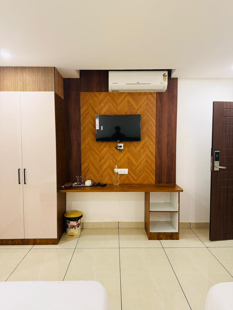 ITH Interior